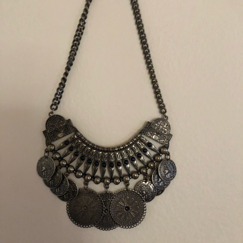 Medallion necklace